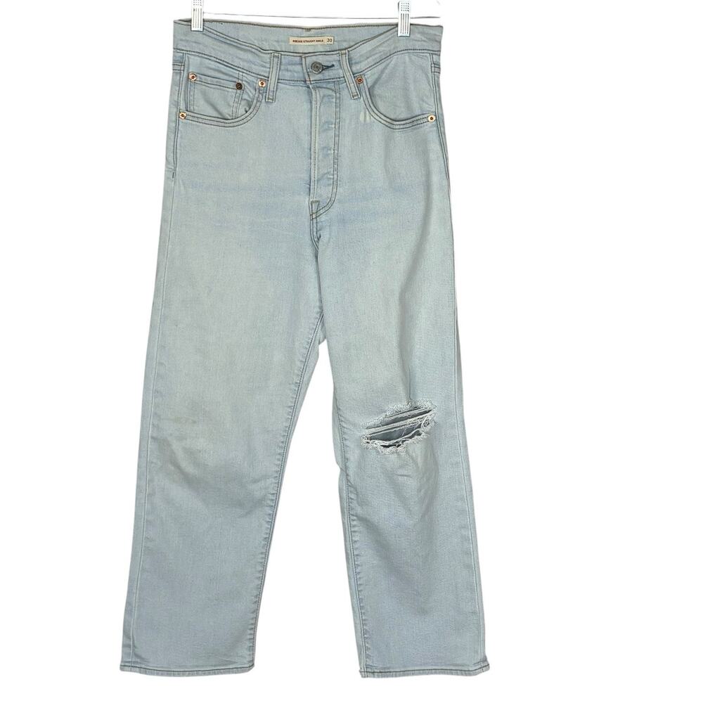 Levi’s Ribcage Straight Ankle Light Wash Distressed Knee Size 30